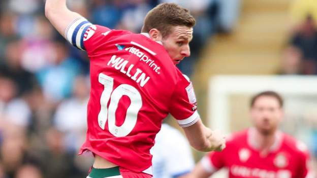 Colchester United 1-2 Wrexham: Paul Mullin hits 100th Dragons goal in comeback win