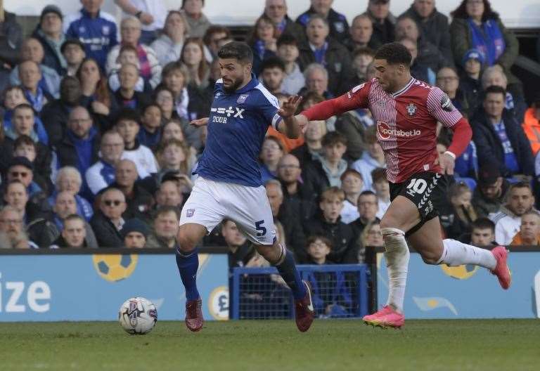 Ipswich Town captain Sam Morsy wins ITFC Supporters Club’s Men’s Player of the Year award