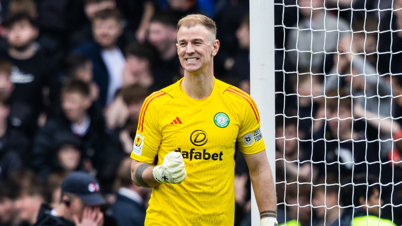 GLASGOW, SCOTLAND - APRIL 20: Celtic's Joe Hart during a Scottish Gas Scottish Cup semi-final match between Aberdeen and Celtic at Hampden Park, on April 20, 2024, in Glasgow, Scotland.  (Photo by Craig Foy / SNS Group)