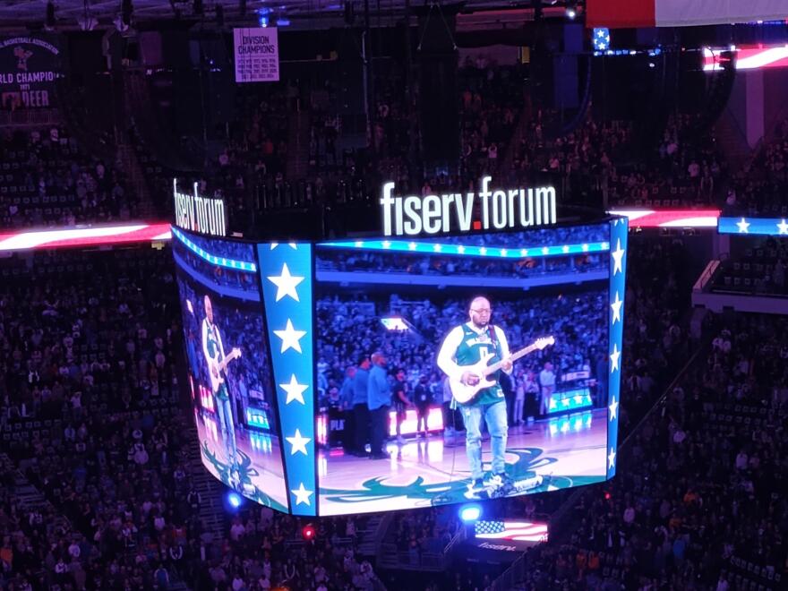 Milwaukee guitarist Shonn Hinton fired up the crowd with his performance of 