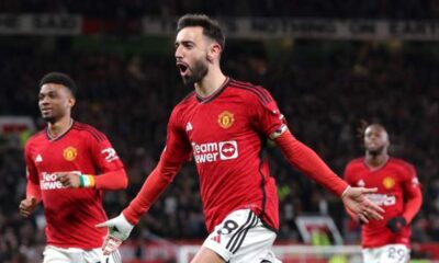 Man Utd 4-2 Sheff Utd: Hosts fight back from behind twice to win