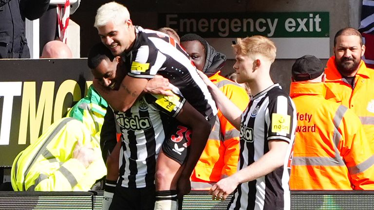 Alexander Isak celebrates after scoring Newcastle third goal from the penalty spot