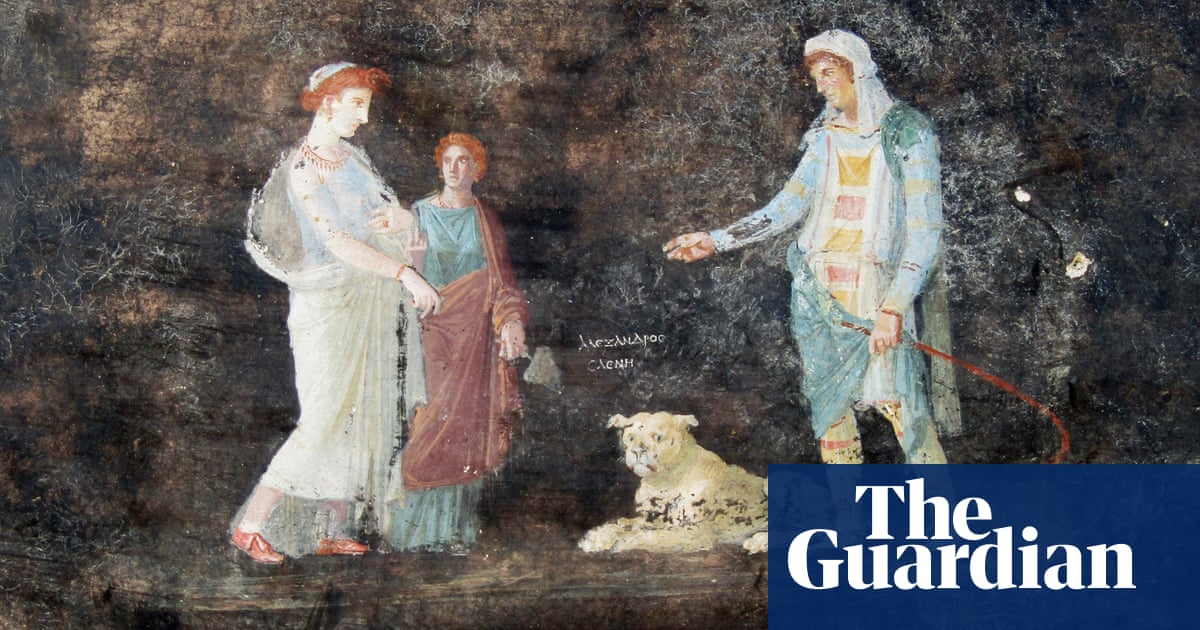 Banquet room with preserved frescoes unearthed among Pompeii ruins | Italy