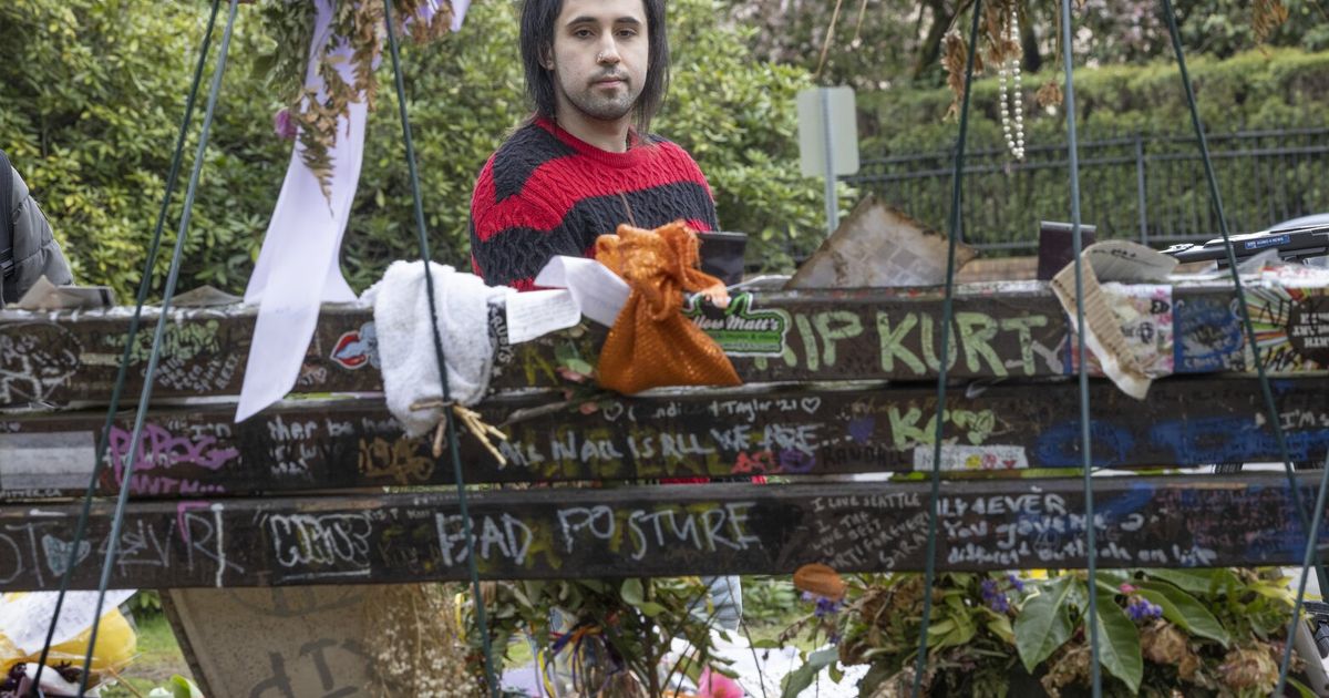 Fans visit Seattle park to remember Kurt Cobain on 30th anniversary of his death