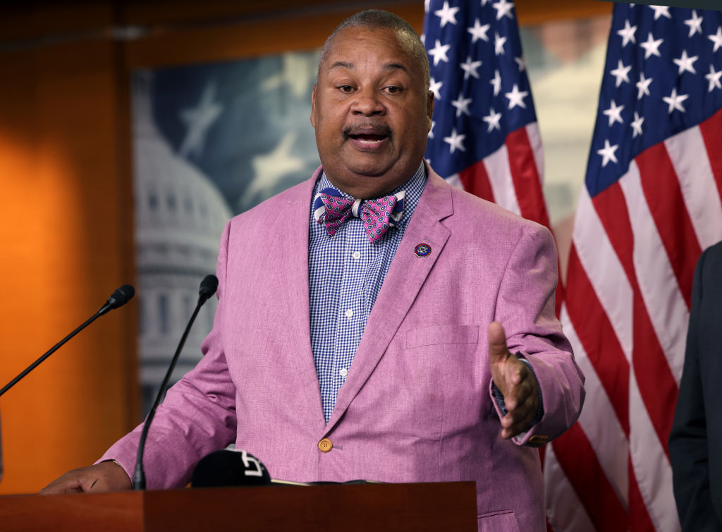 Rep. Donald Payne Jr., hospitalized after heart attack, has died at 65 • New Jersey Monitor