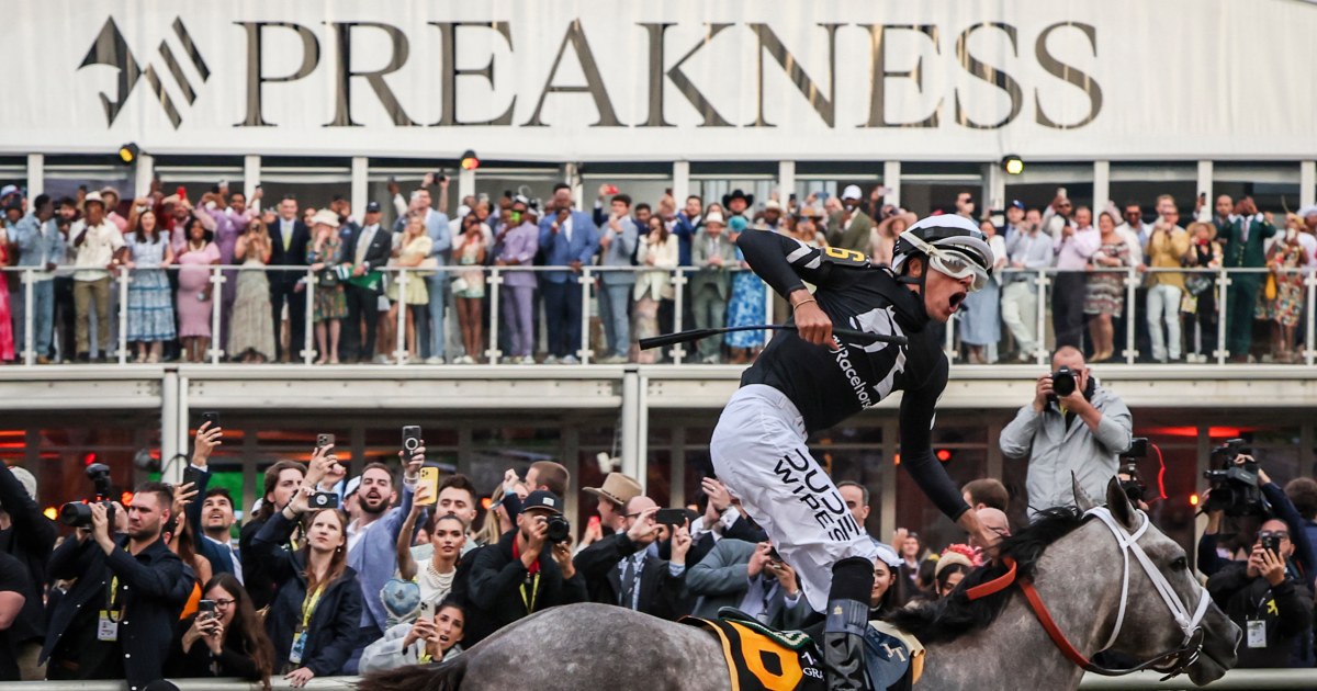 Seize the Grey crowned winner in muddy race