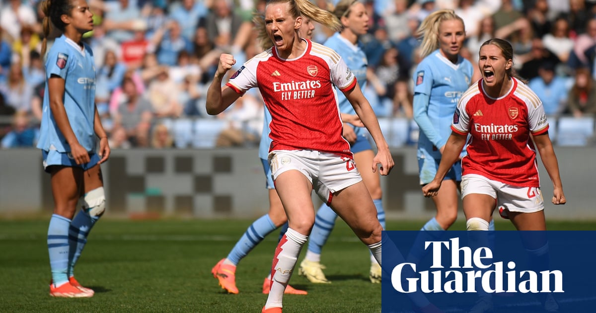 Blackstenius hits dramatic double as Arsenal shake City’s WSL title hopes | Women's Super League