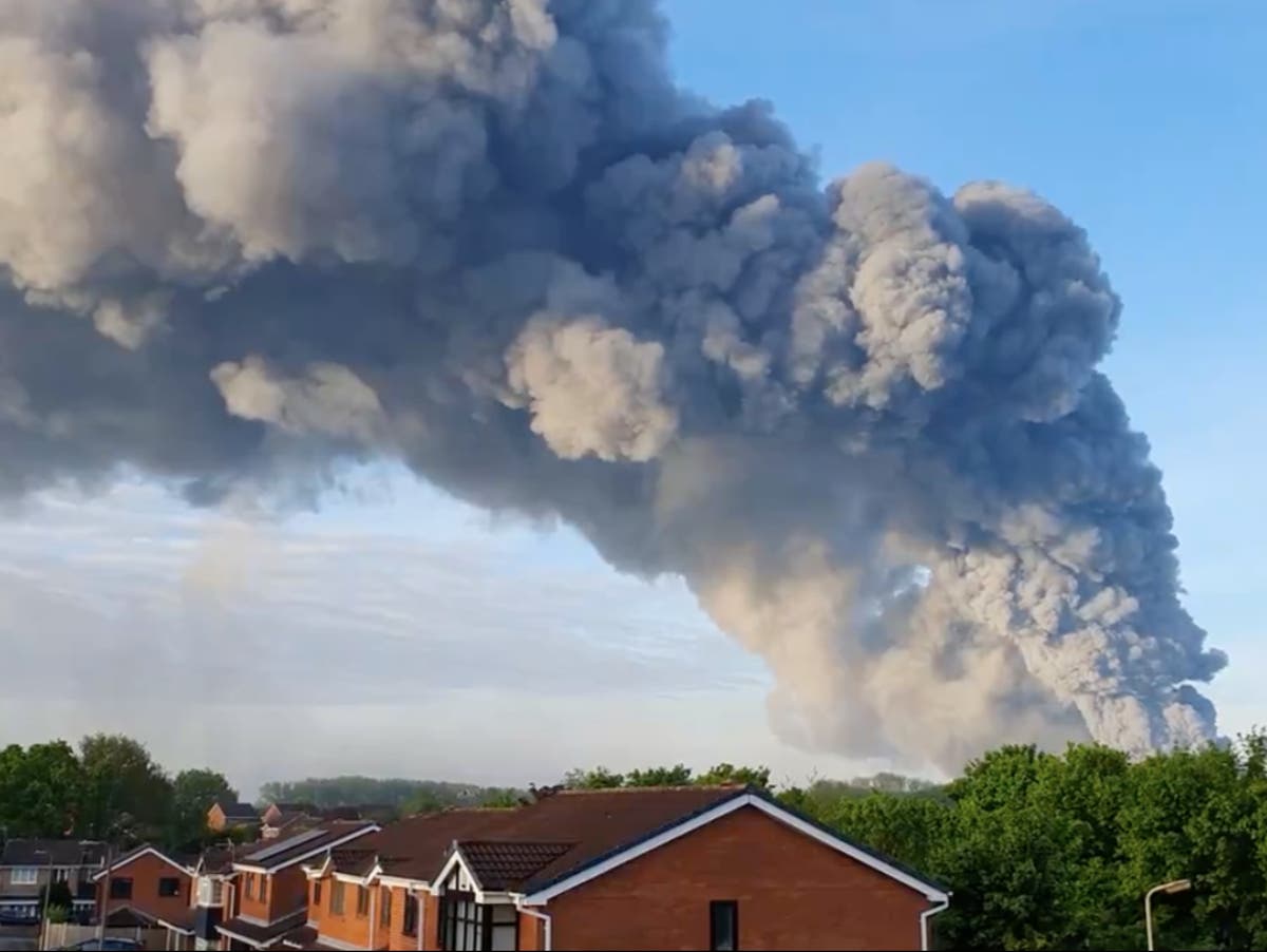 Cannock fire today live: Smoke engulfs homes and people evacuated as blaze tears through parcel warehouse