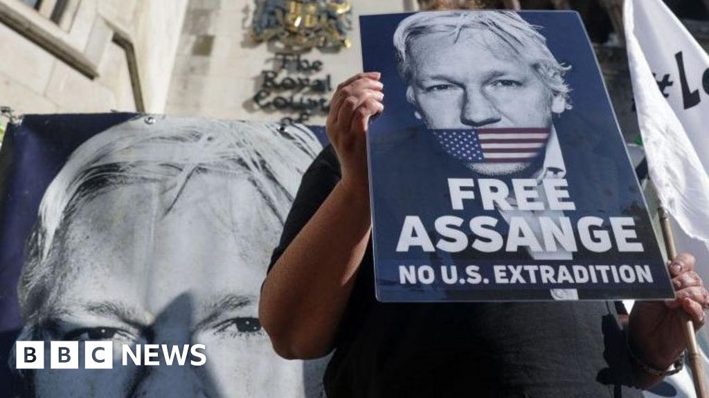 Julian Assange: Wikileaks founder can challenge US extradition