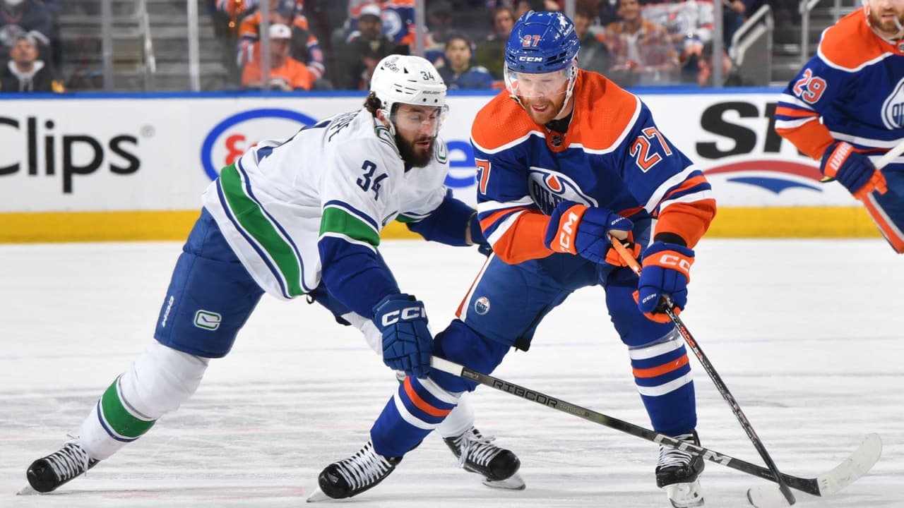 LIVE COVERAGE: Oilers vs. Canucks (Game 6)