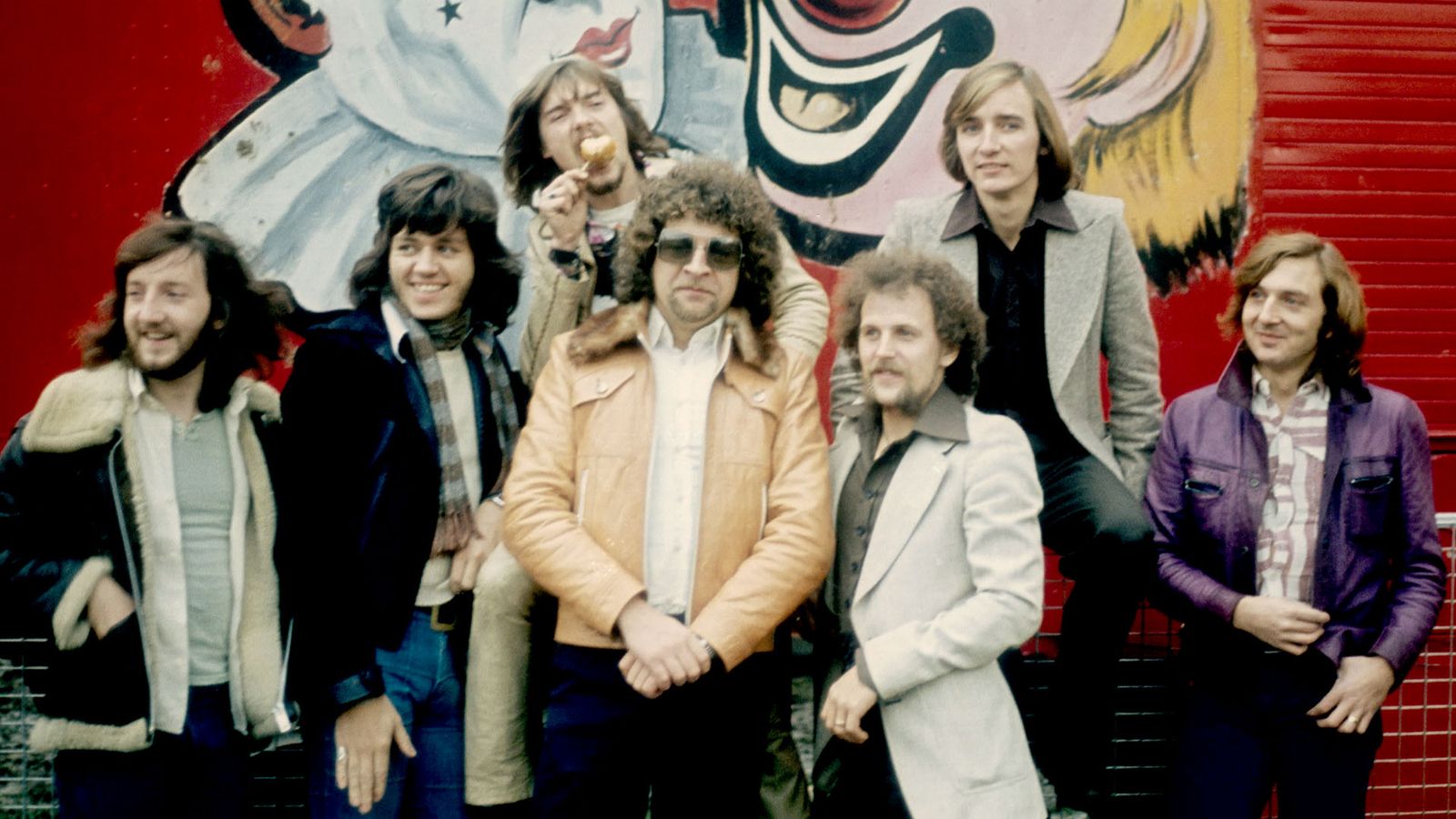 Richard Tandy: Electric Light Orchestra keyboardist dies aged 76 | Ents & Arts News