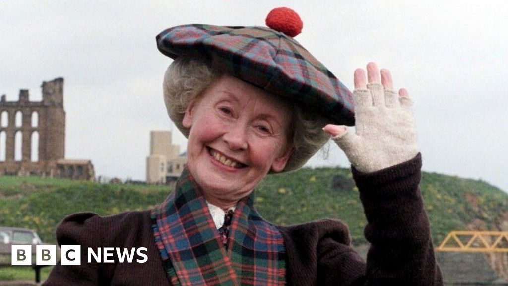 Super Gran star Gudrun Ure dies aged 98