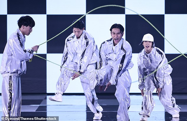 Indeed after the first act Haribow - a Double Dutch group - performed as Bruno attempted to give his feedback, the boos were heard again