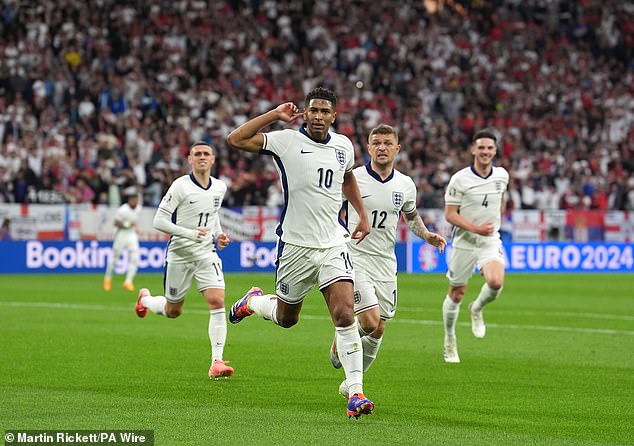 The Labour leader watched the game at the pub as Jude Bellingham gave England a 1-0 win