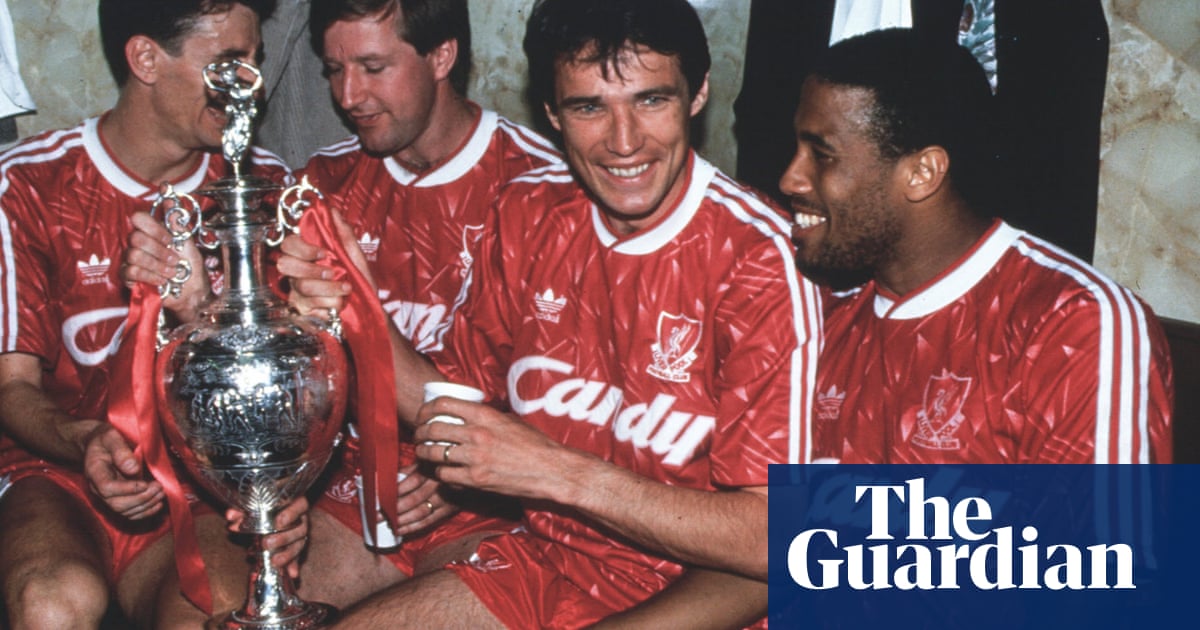 Alan Hansen, Liverpool and Scotland legend, seriously ill in hospital | Liverpool