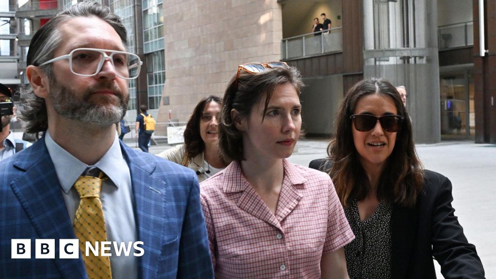 Amanda Knox reconvicted in slander case