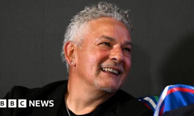 Ex-Italy footballer Roberto Baggio injured in armed robbery