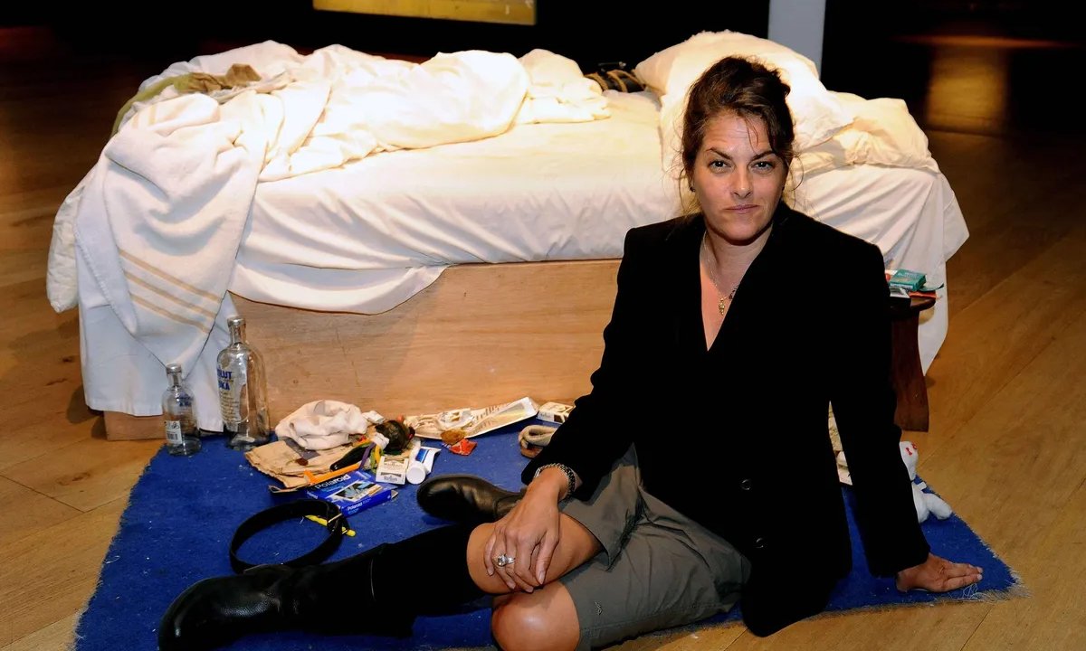 Tracey Emin, who made that bed, is made a Dame