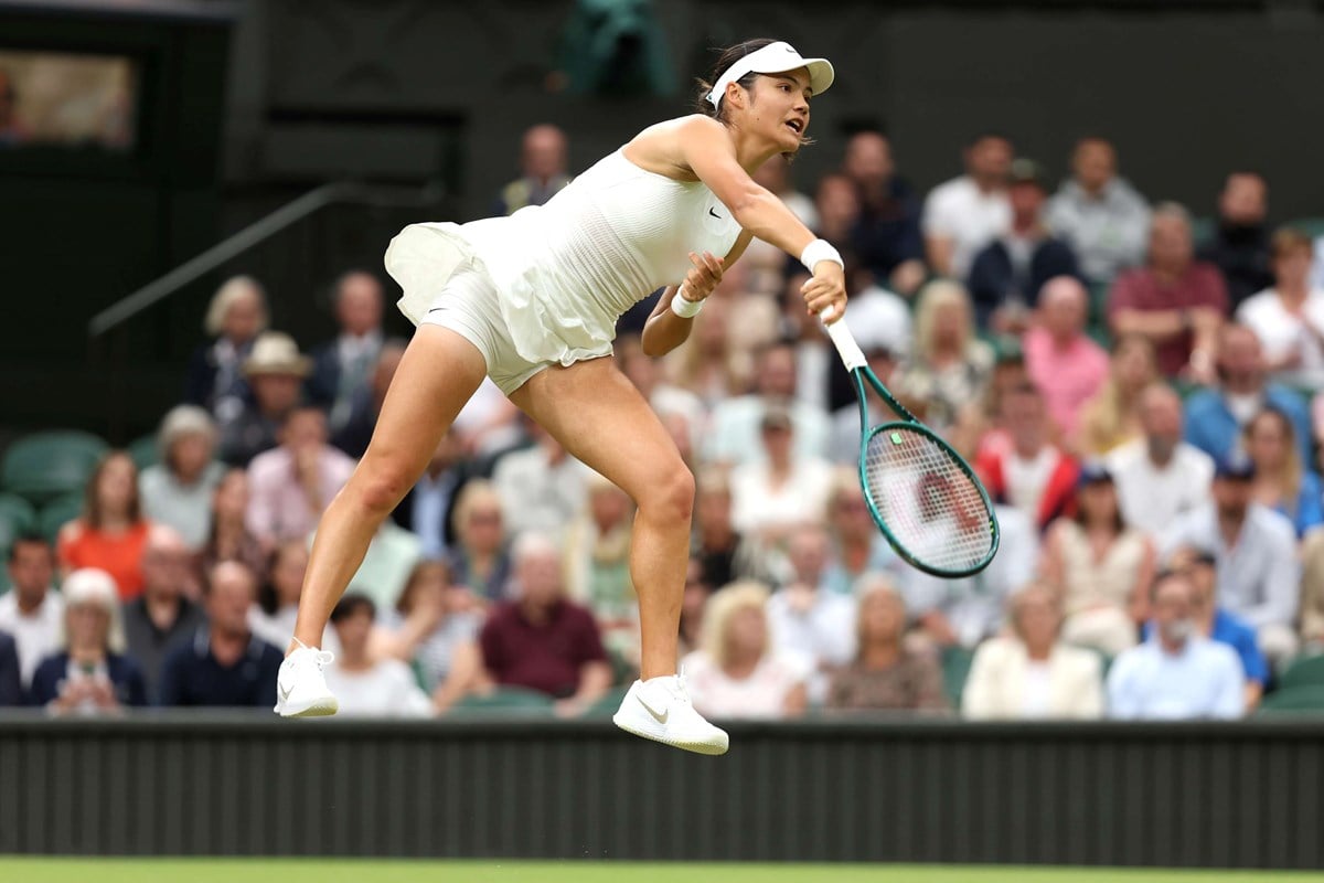 2024-Emma-Raducanu-wimbledon-serve.jpg