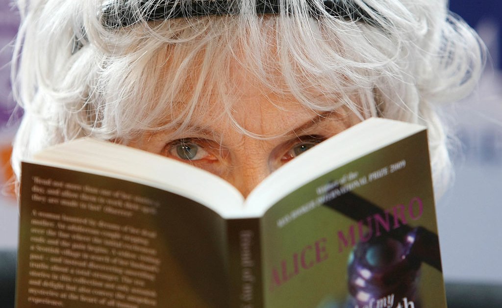 Alice Munro: Literary World Rocked by Daughter’s Abuse Revelation