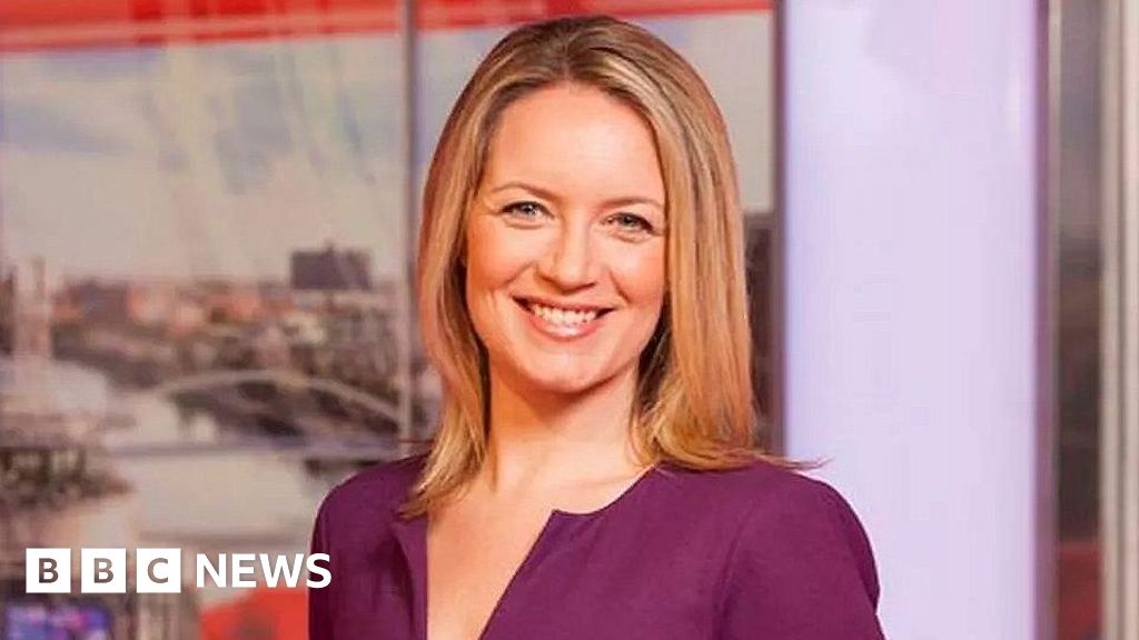 Beccy Barr: Former BBC TV presenter and firefighter dies