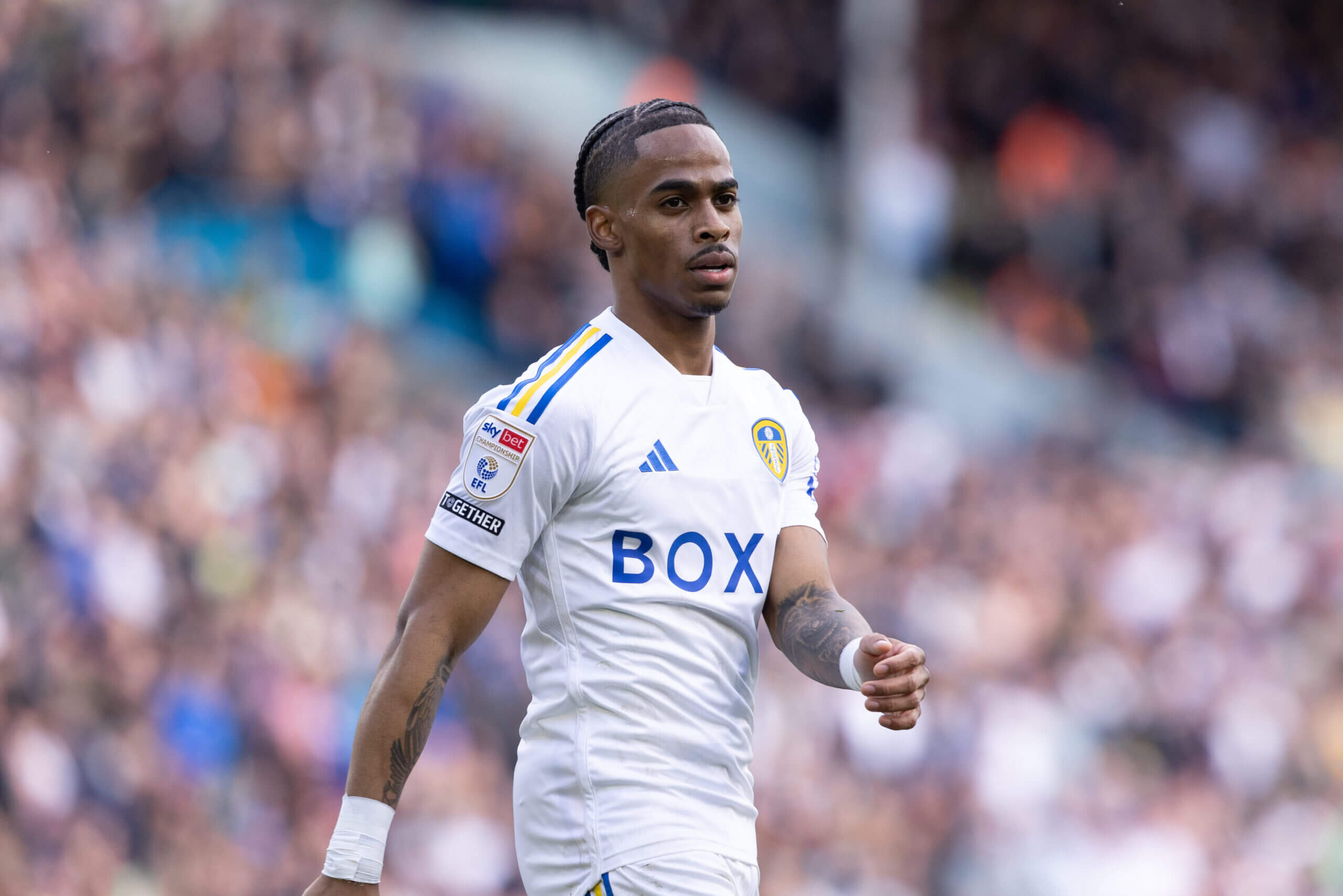 West Ham in advanced talks to sign Leeds forward Crysencio Summerville