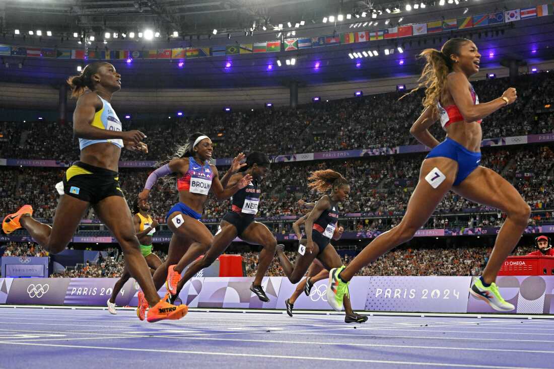 American Gabby Thomas cruises across the finish line to win the women's 200m final at the Paris Summer Games. St. Lucia's Julien Alfred took silver and Team USA's Brittany Brown won the bronze.