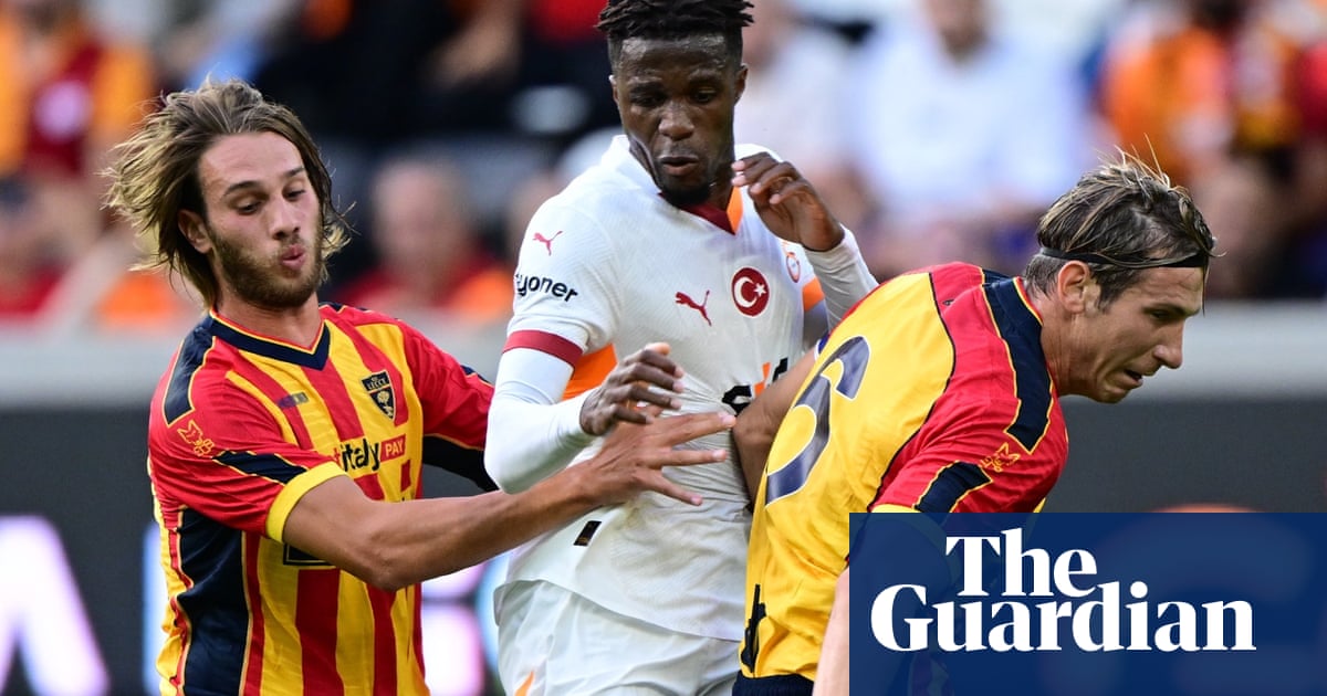 Crystal Palace in talks over loan return for Wilfried Zaha with Galatasaray | Crystal Palace