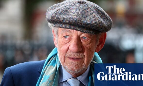 Ian McKellen says fat suit saved him after ‘horrible’ stage fall | Ian McKellen