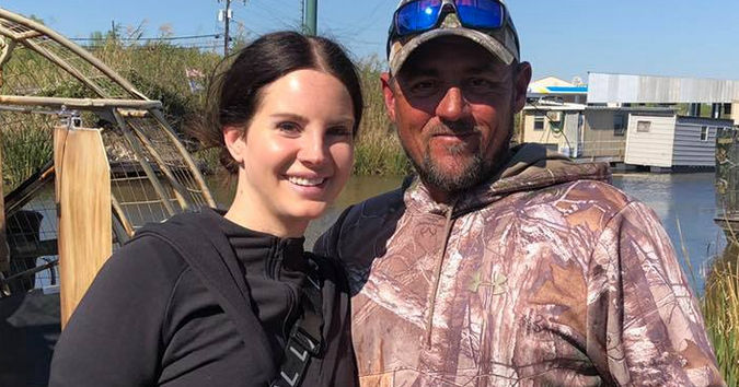 Is Lana Del Rey dating a Louisiana airboat tour guide? | Entertainment/Life