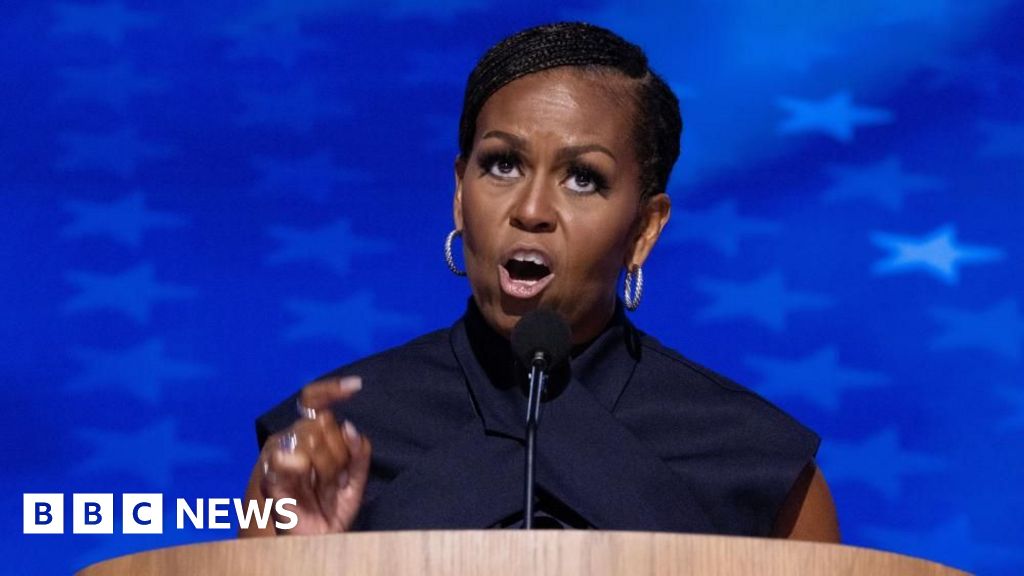 Michelle Obama belittles Trump in starry convention turn