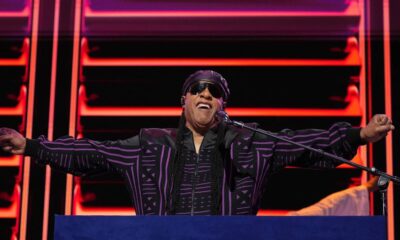 Stevie Wonder Speaks, Sings at DNC: 'Courage Over Complacency'