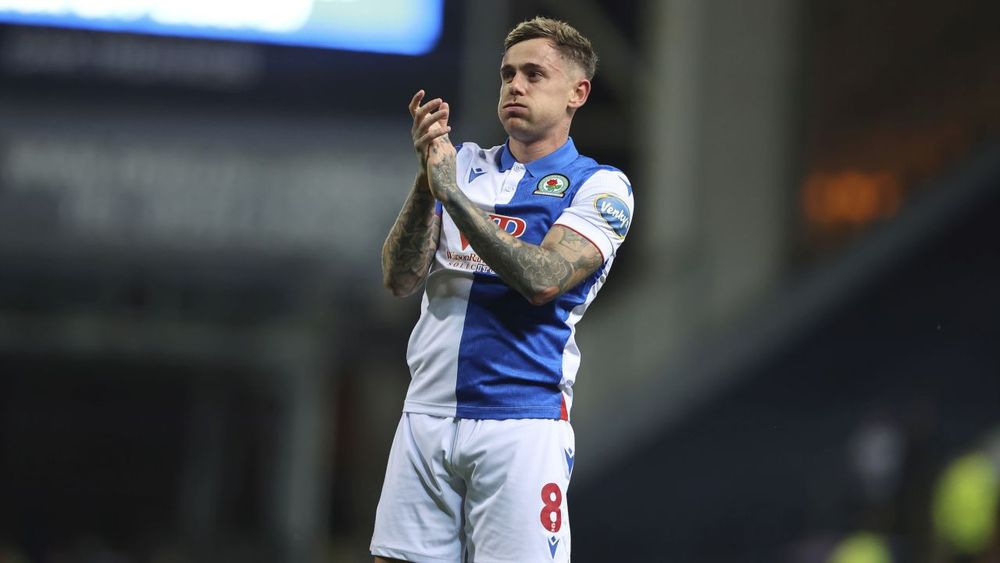 Szmodics completes Ipswich switch | rovers.co.uk