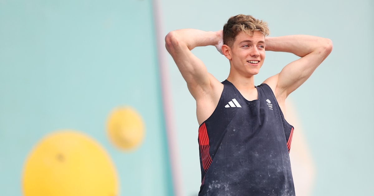 Triumphant Toby Roberts wins gold as teens reign supreme in first-ever Olympic men’s Boulder & Lead final