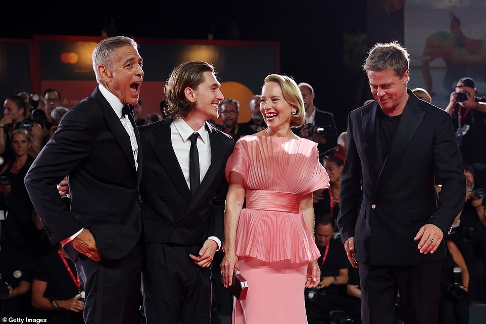 George Clooney, Austin Abrams, Amy Ryan and Brad Pitt posed together