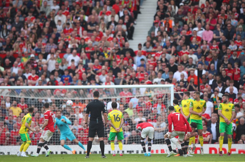 This stunning free-kick from Ronaldo was the last successful one at Old Trafford