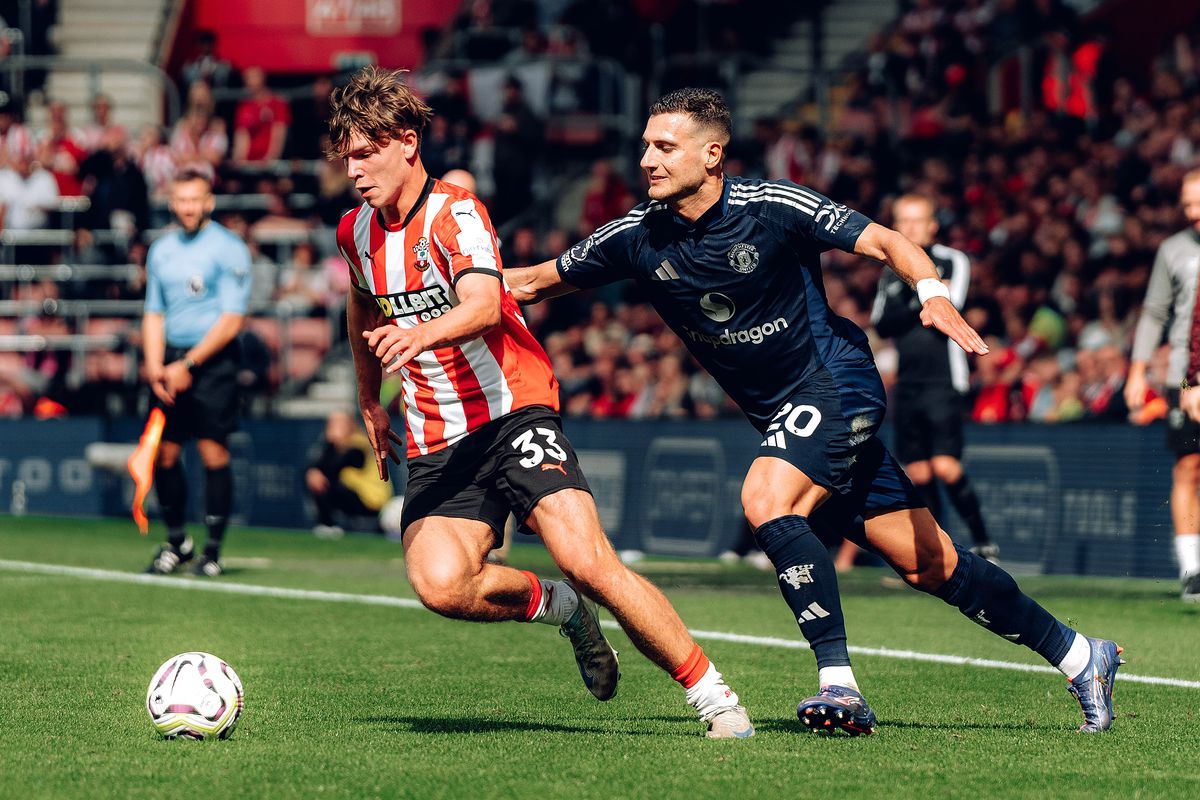 Southampton FC v Manchester United FC - Premier League