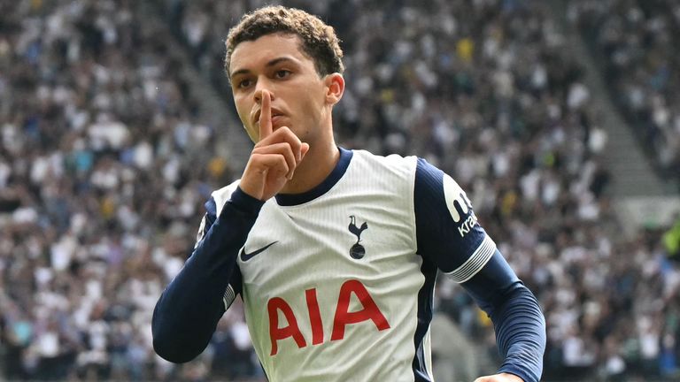 Brennan Johnson celebrates after scoring Spurs' second goal against Brentford