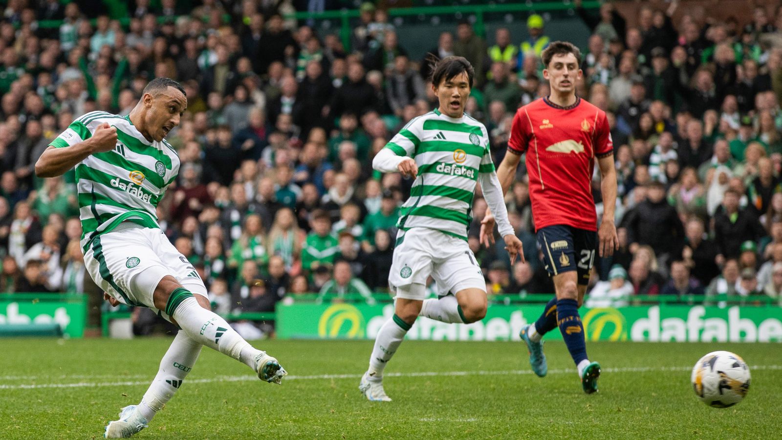 Celtic's Adam Idah scored twice in two minutes against Falkirk