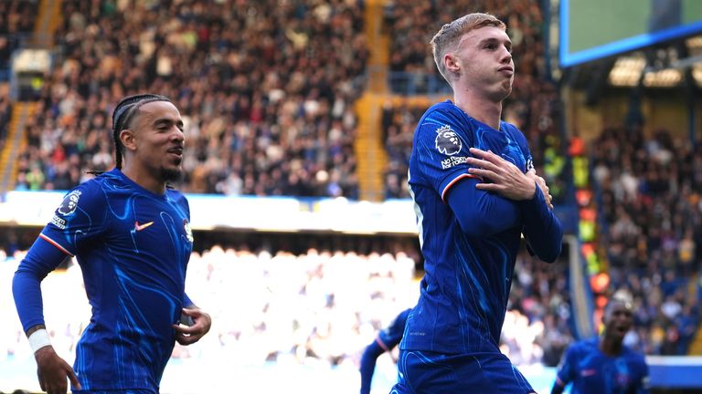 Cole Palmer celebrates after making it 2-1 to Chelsea