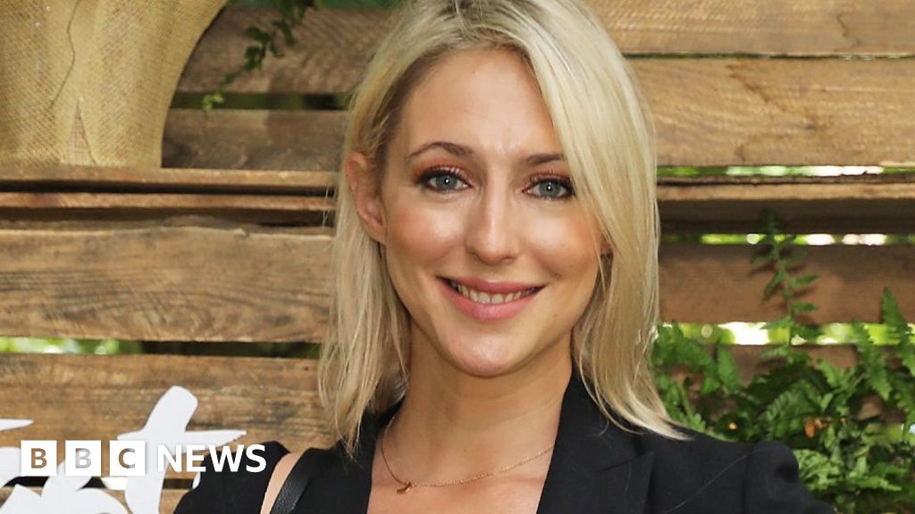 Ali Bastian: Former Hollyoaks star diagnosed with breast cancer