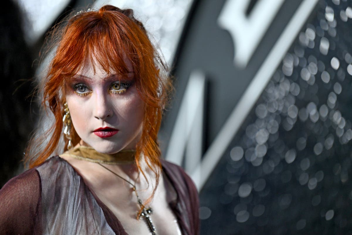 Chappell Roan snaps at VMAs photographer who told her to ‘shut up’