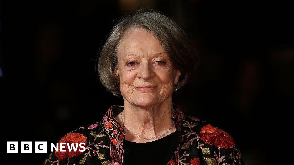 Dame Maggie Smith tributes paid by King and Harry Potter co-stars