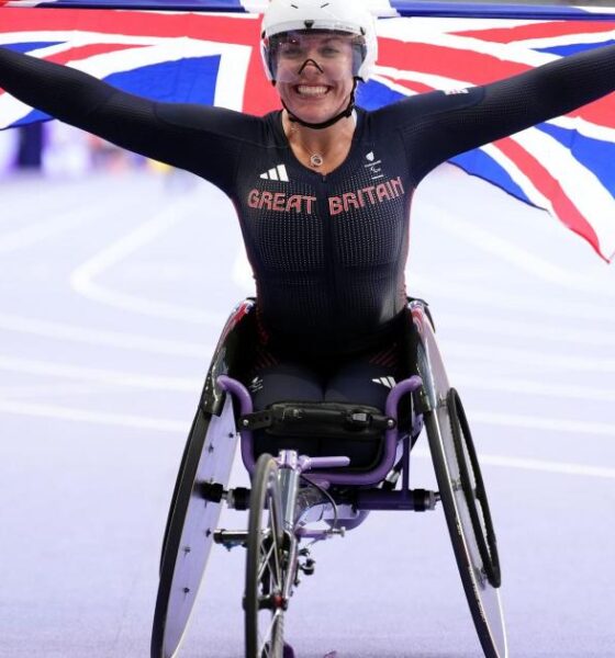 Hannah Cockroft cruises to her eighth Paralympic title in women’s T34 100m final