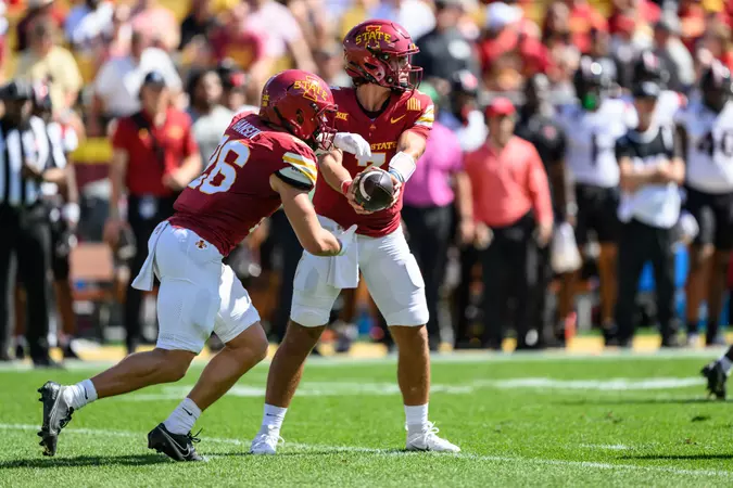 Iowa State Storms to 52-7 Victory Over Arkansas State