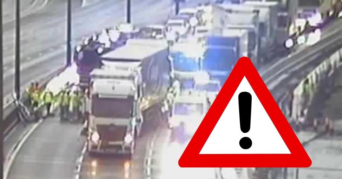 M25 traffic: Anti-clockwise lanes shut after serious crash