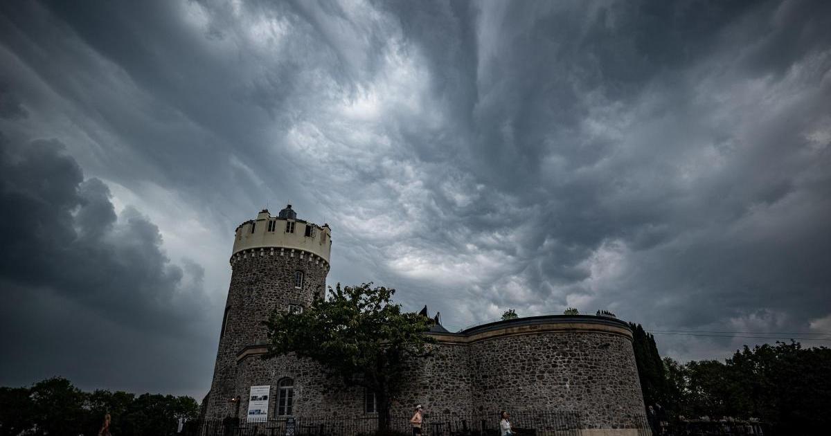 Met Office issues thunderstorm warning as weather set to turn