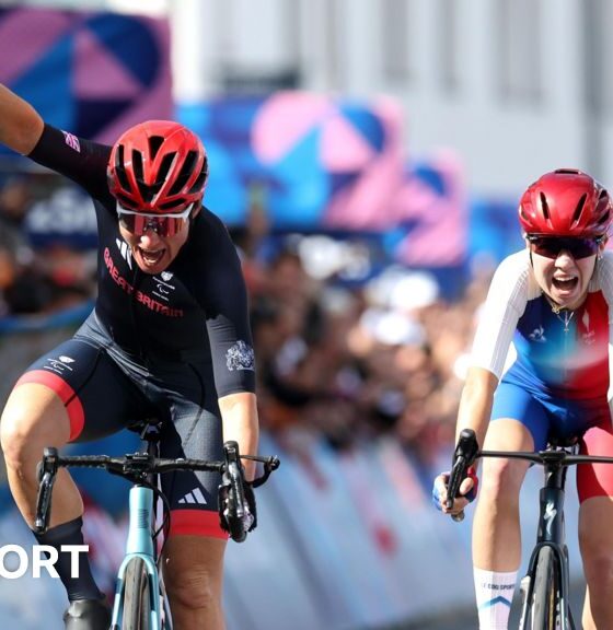 Paris 2024 Paralympics: Sarah Storey wins 19th gold in thrilling road race