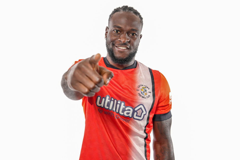 Victor Moses signs for the Hatters