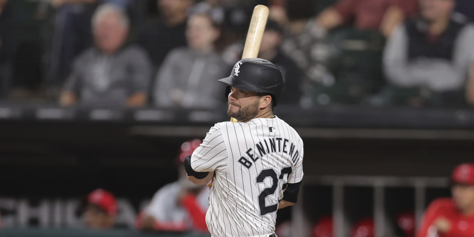 White Sox defeat Angels in comeback victory